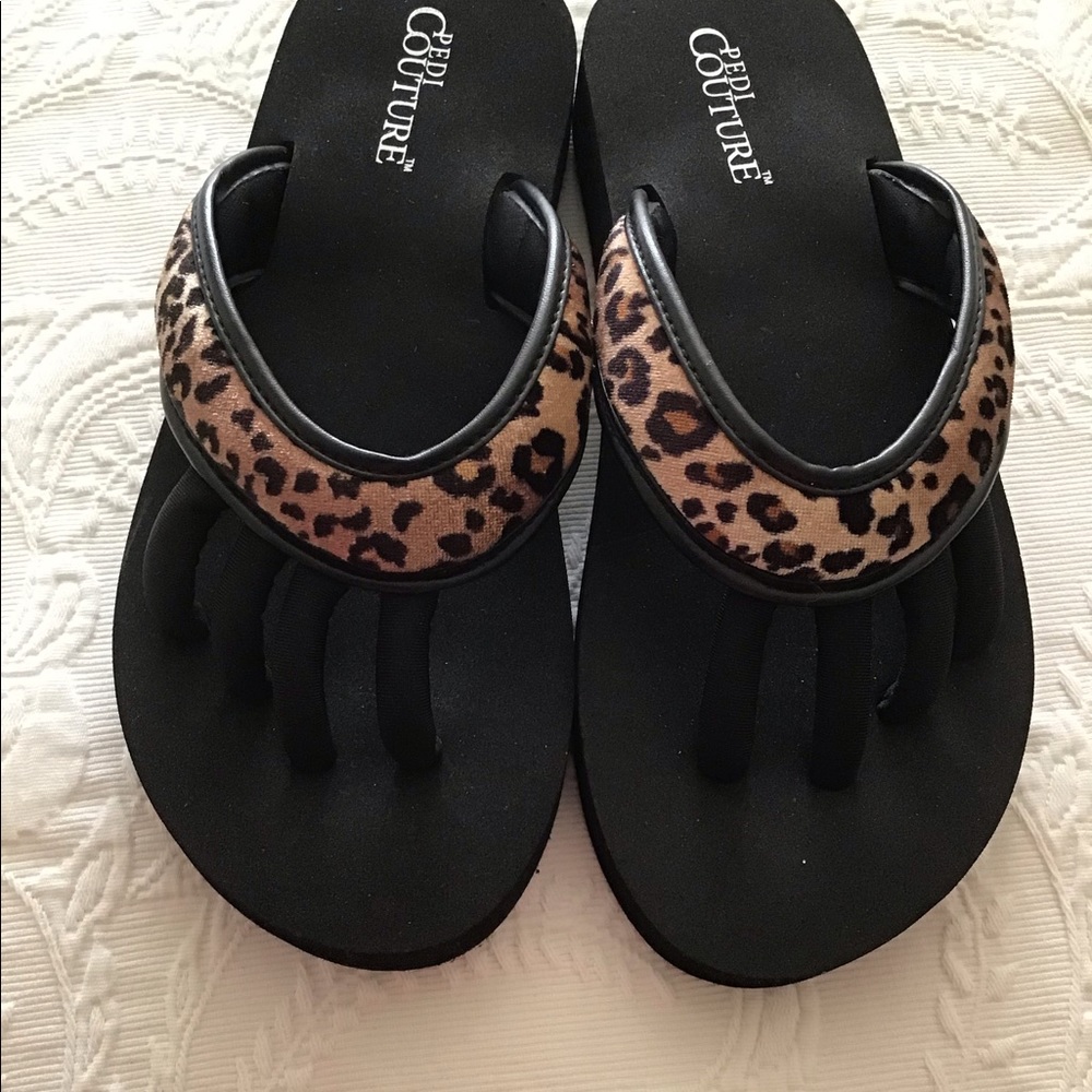 Pedi Couture Shoes with Leopard Trim